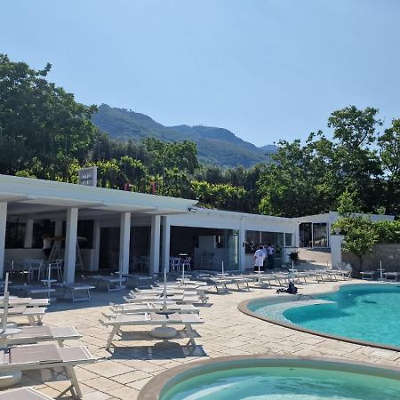 Agriturismo Nonno Luigino Вико-Экуенсе Экстерьер фото
